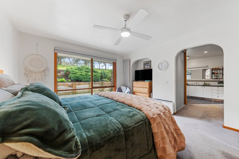 Photo - 14 Farrington Close, Warragul VIC 3820 - Image 13