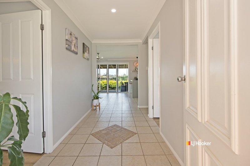 Photo - 14 Farrington Drive, Murrumba Downs QLD 4503 - Image 2