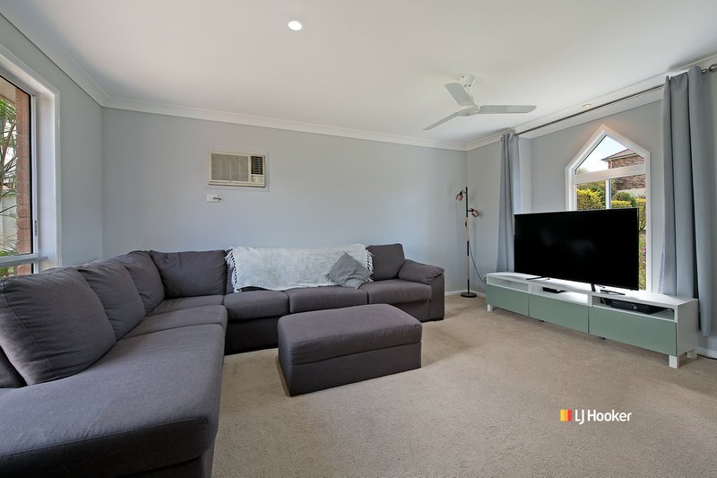 Photo - 14 Farrington Drive, Murrumba Downs QLD 4503 - Image 8