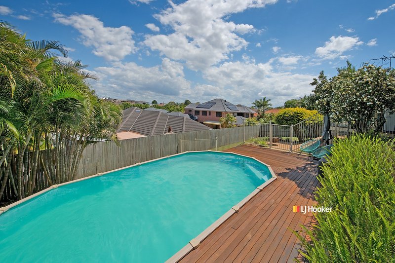 Photo - 14 Farrington Drive, Murrumba Downs QLD 4503 - Image 19