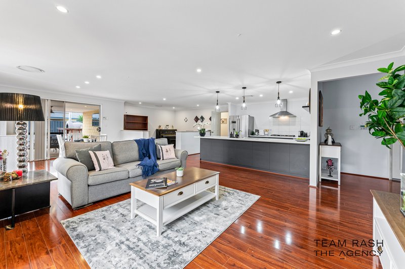 14 Featherleaf Elbow , Banksia Grove WA 6031