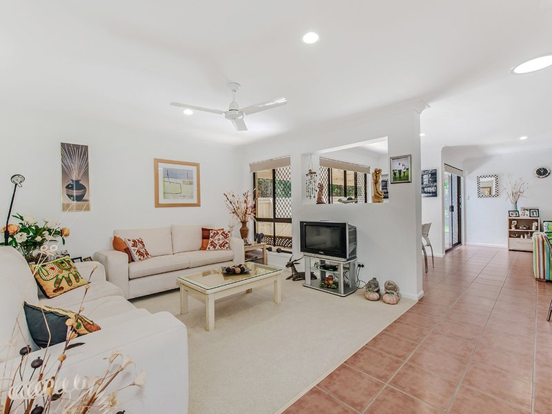 Photo - 14 Feathertail Court, Tewantin QLD 4565 - Image 7