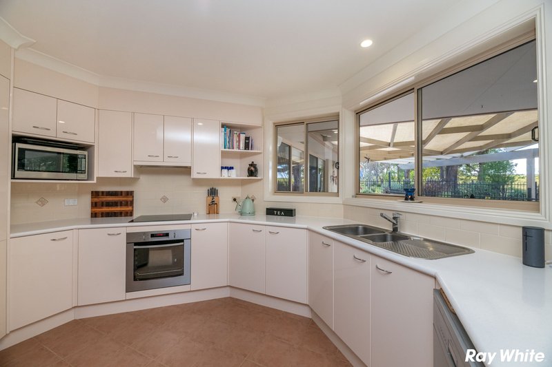 Photo - 14 Federation Drive, Hallidays Point NSW 2430 - Image 3