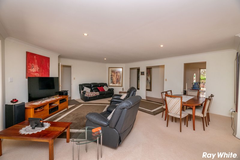 Photo - 14 Federation Drive, Hallidays Point NSW 2430 - Image 4