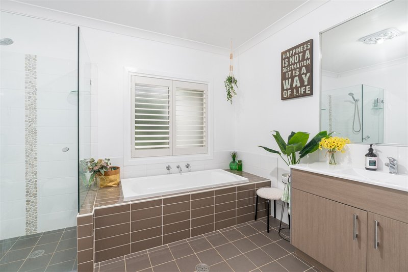 Photo - 14 Fernbrook Crescent, Mittagong NSW 2575 - Image 10
