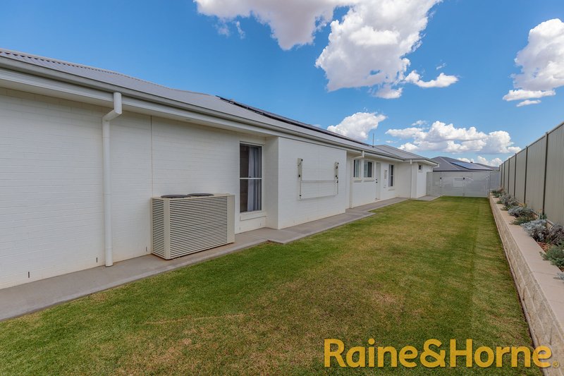 Photo - 14 Ferrier Drive, Dubbo NSW 2830 - Image 22