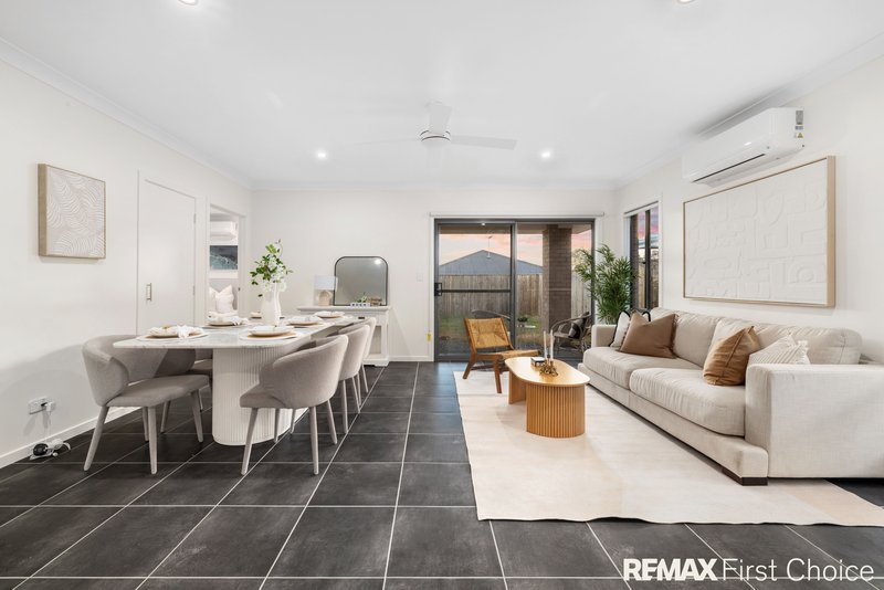 Photo - 14 Ferris Avenue, Park Ridge QLD 4125 - Image 6