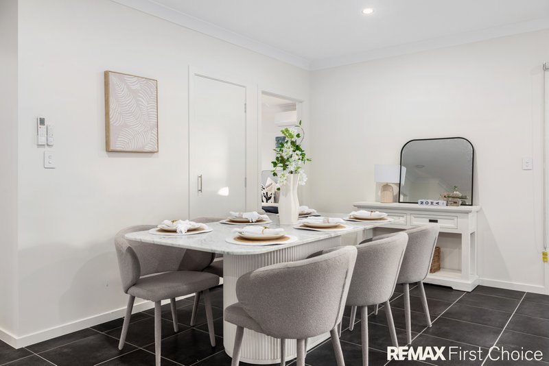 Photo - 14 Ferris Avenue, Park Ridge QLD 4125 - Image 12