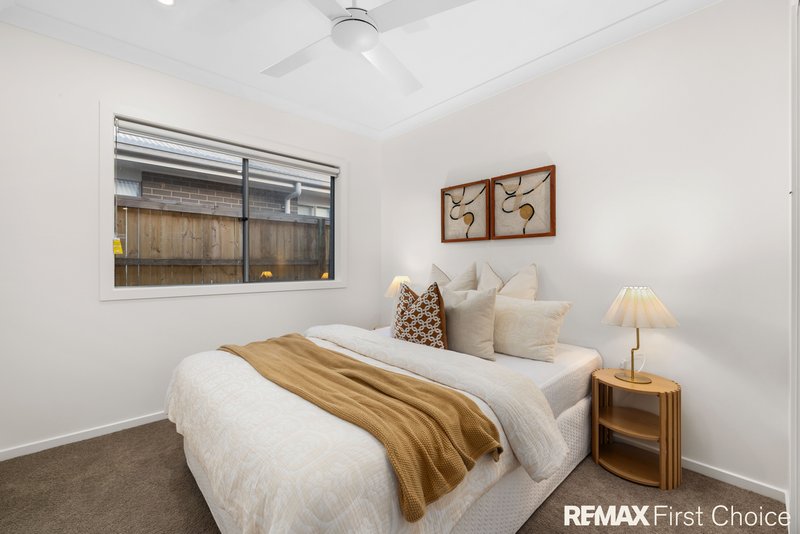 Photo - 14 Ferris Avenue, Park Ridge QLD 4125 - Image 13