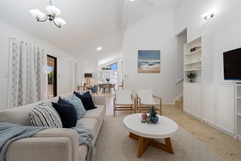 Photo - 14 Fida Street, Mitchelton QLD 4053 - Image 3