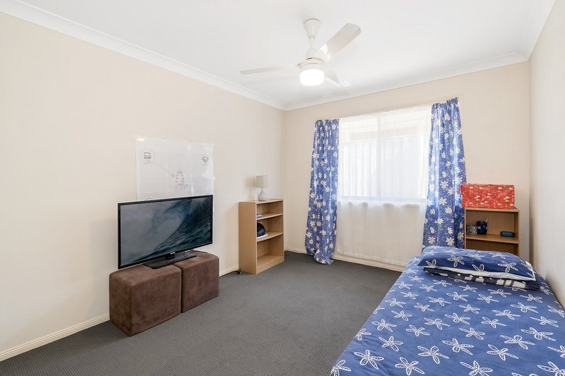 Photo - 14 Firecrest Close, Upper Coomera QLD 4209 - Image 10