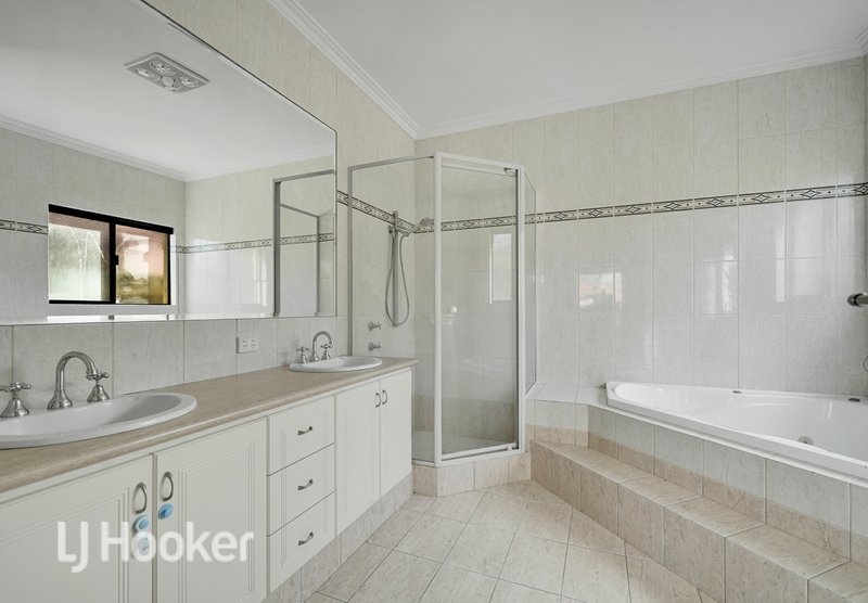 Photo - 14 Firmstone Circle, Landsdale WA 6065 - Image 9