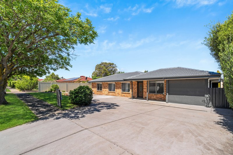 Photo - 14 Fisher Avenue, Trott Park SA 5158 - Image 2