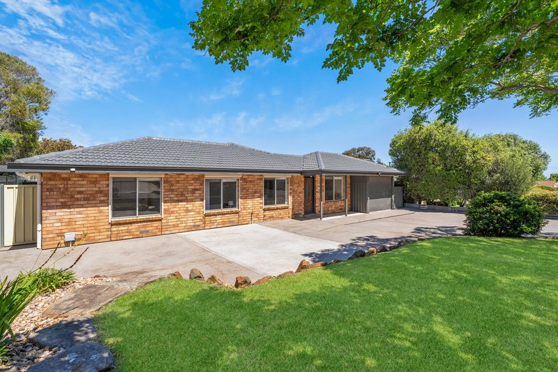 Photo - 14 Fisher Avenue, Trott Park SA 5158 - Image 3