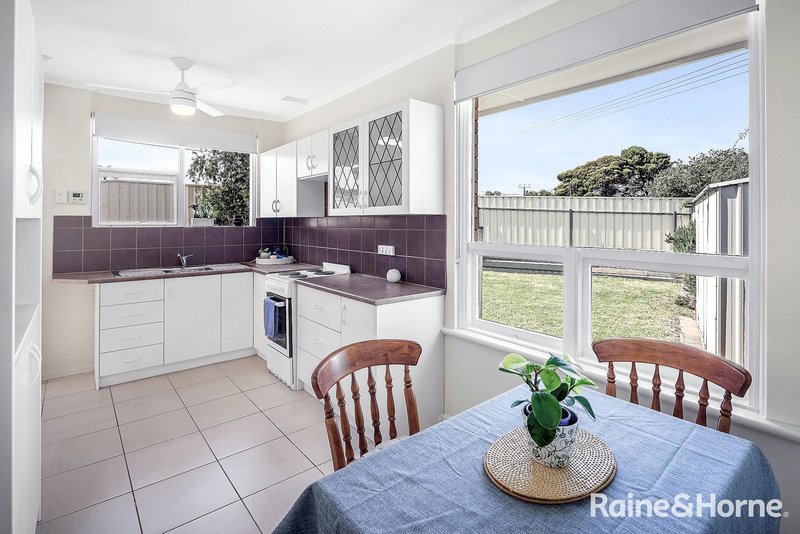 Photo - 1/4 Fletcher Drive, Christies Beach SA 5165 - Image 3