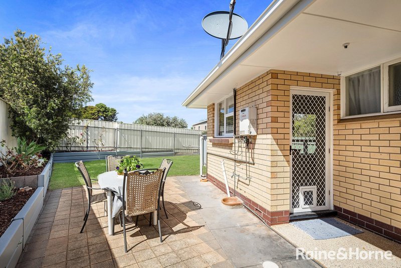 Photo - 1/4 Fletcher Drive, Christies Beach SA 5165 - Image 7