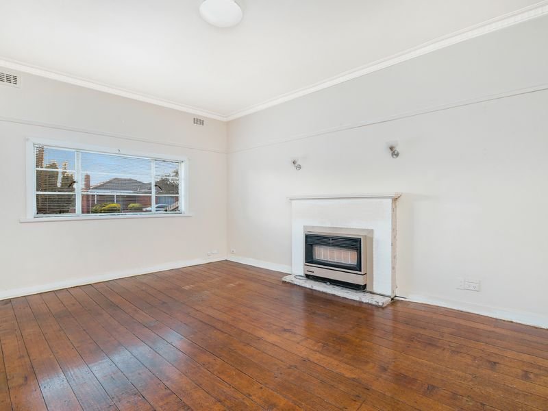 Photo - 14 Flora Road, Clayton VIC 3168 - Image 6