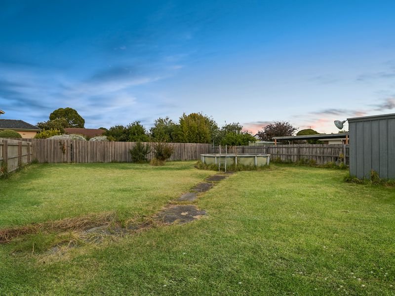 Photo - 14 Flora Road, Clayton VIC 3168 - Image 11