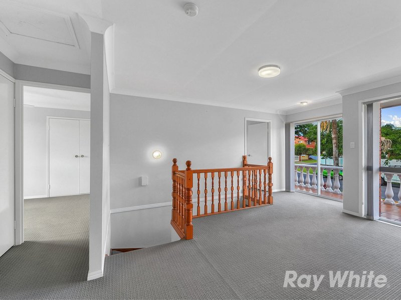 Photo - 14 Fooks Street, Carindale QLD 4152 - Image 2