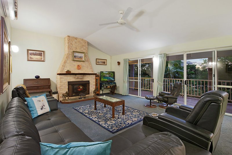 Photo - 14 Forest View Court, Forest Glen QLD 4556 - Image 2