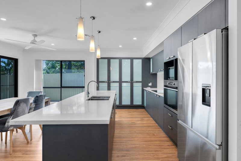 Photo - 14 Forrest Avenue, Molendinar QLD 4214 - Image 8