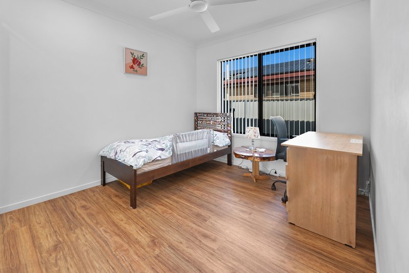 Photo - 14 Forrest Avenue, Molendinar QLD 4214 - Image 14