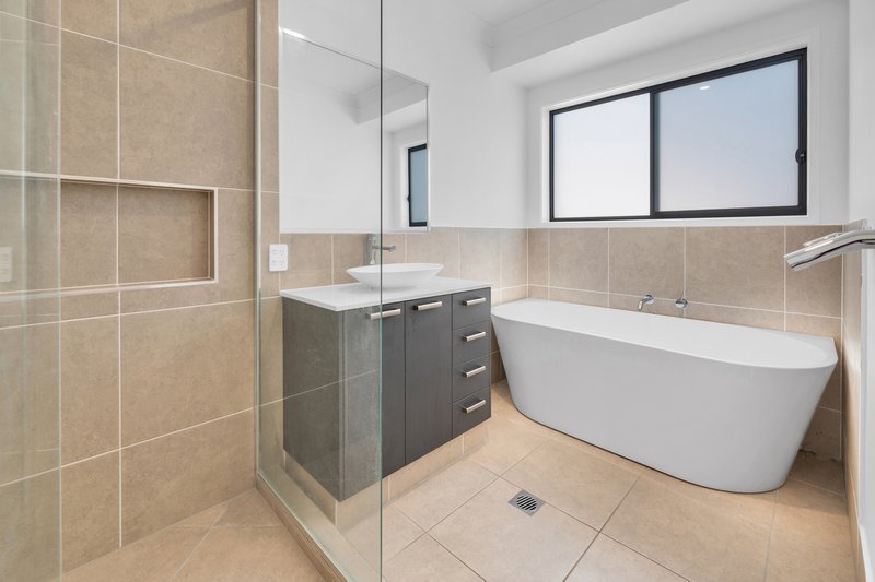 Photo - 14 Forrest Avenue, Molendinar QLD 4214 - Image 17