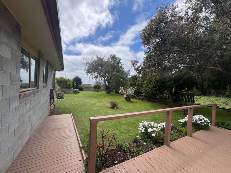 Photo - 14 Forrest Street, Naracoopa TAS 7256 - Image 24