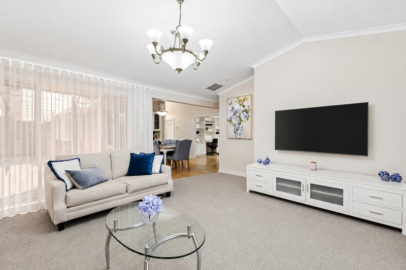 Photo - 14 Frances Browne Way, Tarneit VIC 3029 - Image 3