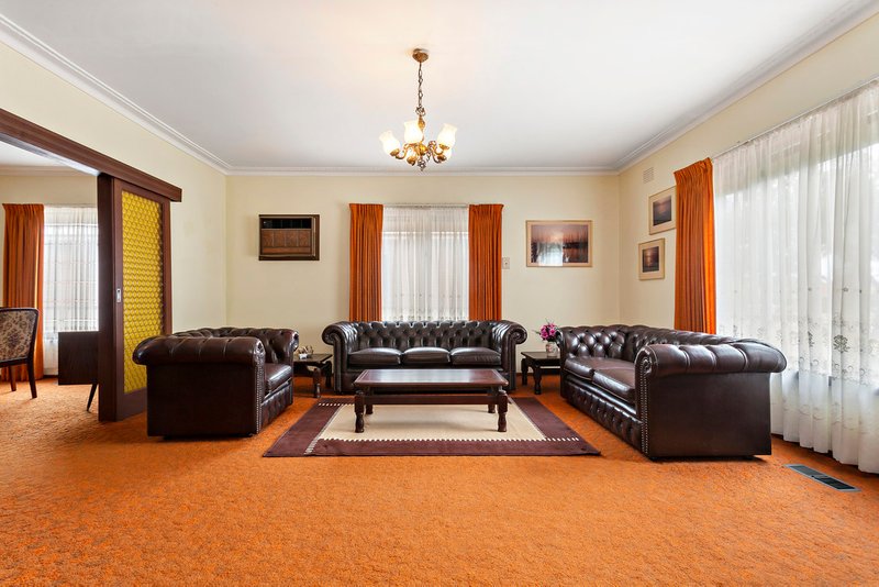 Photo - 14 Frank Street, Lalor VIC 3075 - Image 3