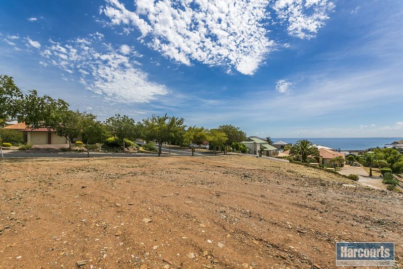 Photo - 14 Freebairn Drive, Hallett Cove SA 5158 - Image 3