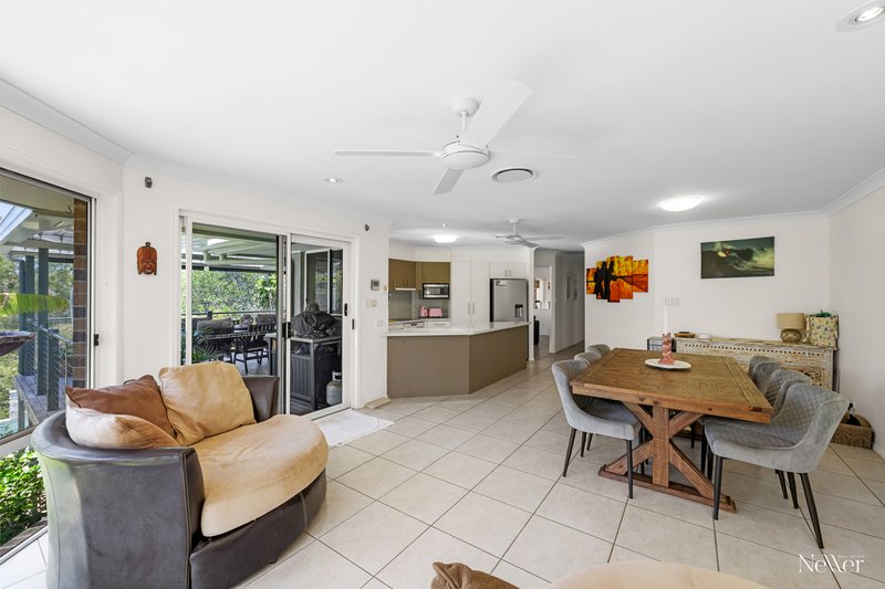 Photo - 14 Freedom Place, Sunrise Beach QLD 4567 - Image 4