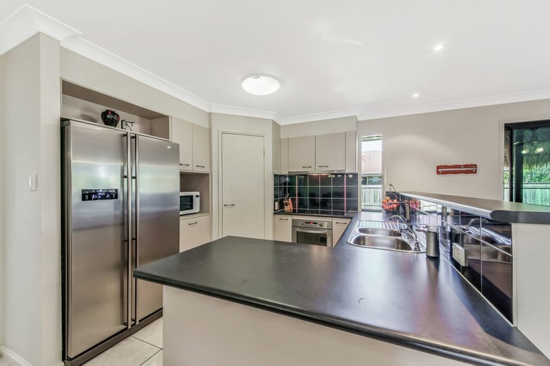 Photo - 14 Freeman Place, Bracken Ridge QLD 4017 - Image 3