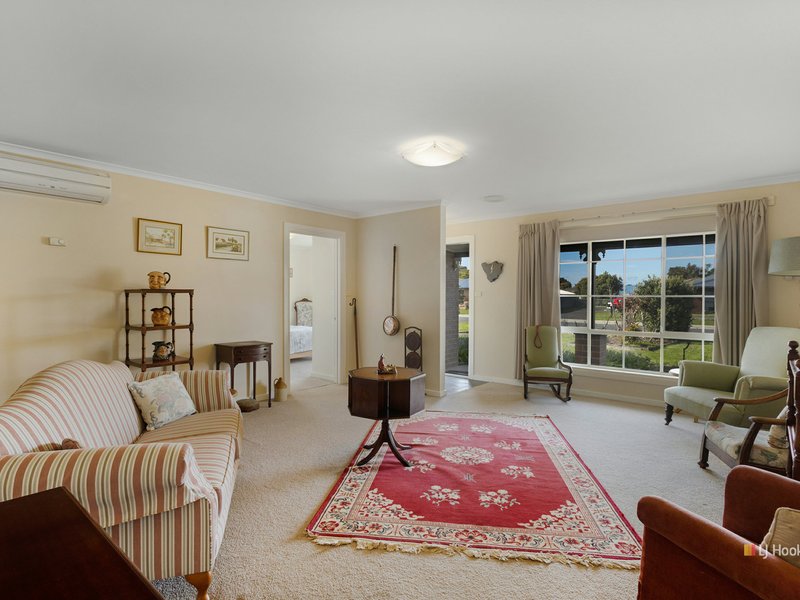 Photo - 14 Freestone Crescent, Wynyard TAS 7325 - Image 4