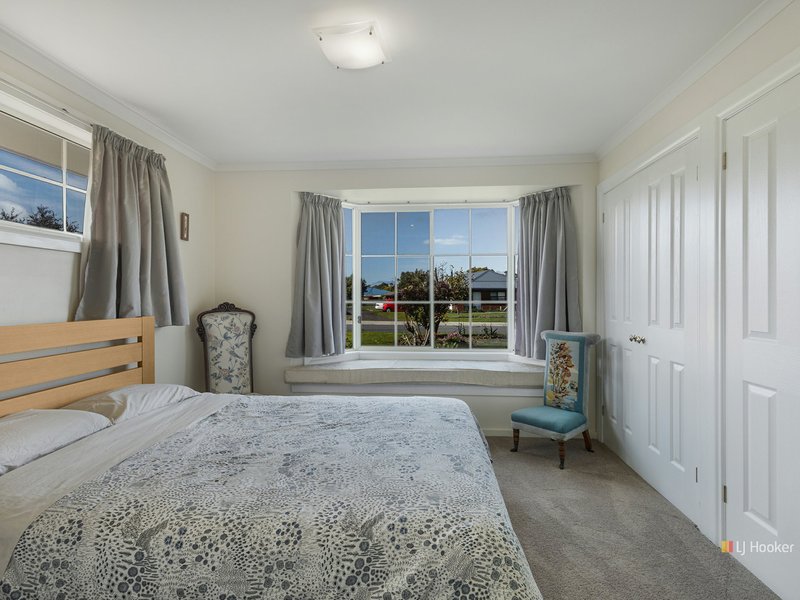 Photo - 14 Freestone Crescent, Wynyard TAS 7325 - Image 9