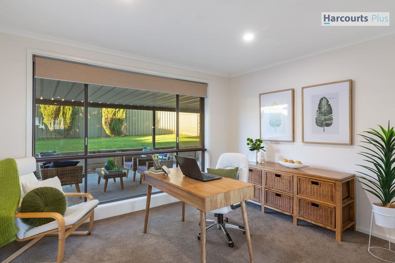 Photo - 14 Freya Avenue, Hallett Cove SA 5158 - Image 9