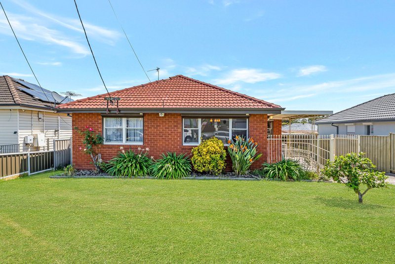 Photo - 14 Gardiner Crescent, Fairfield West NSW 2165 - Image 2