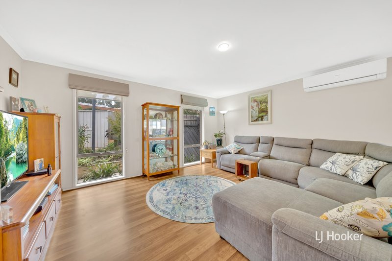 Photo - 14 Garfield Court, Hampton Park VIC 3976 - Image 2