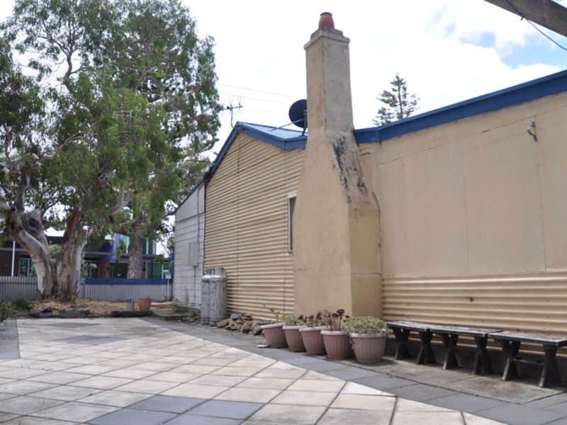 Photo - 14 George Main Road, Victor Harbor SA 5211 - Image 12