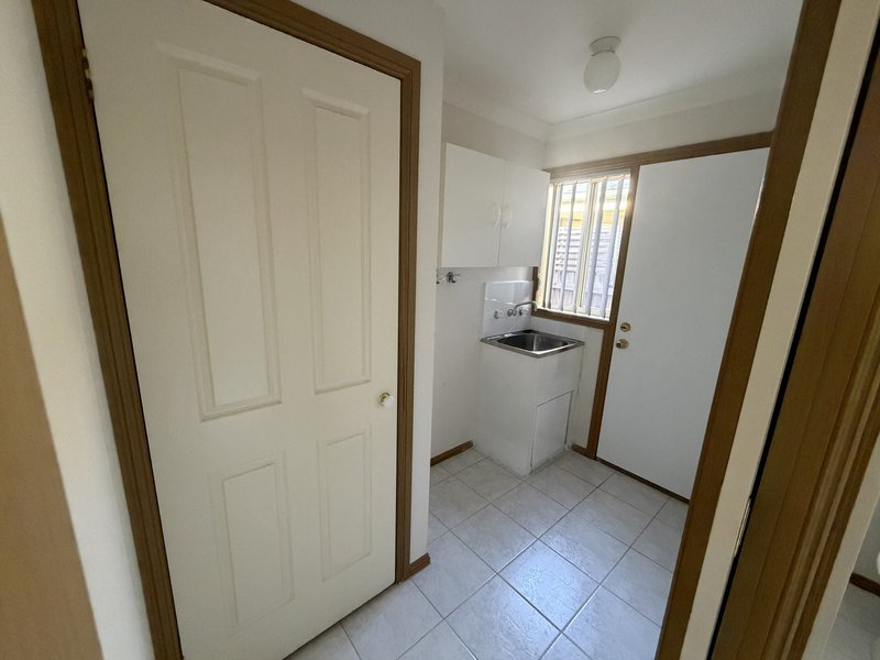 Photo - 1/4 Gibson Court, Altona Meadows VIC 3028 - Image 5