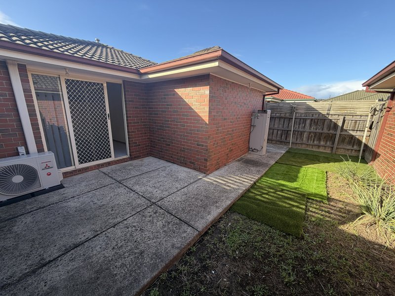 Photo - 1/4 Gibson Court, Altona Meadows VIC 3028 - Image 8