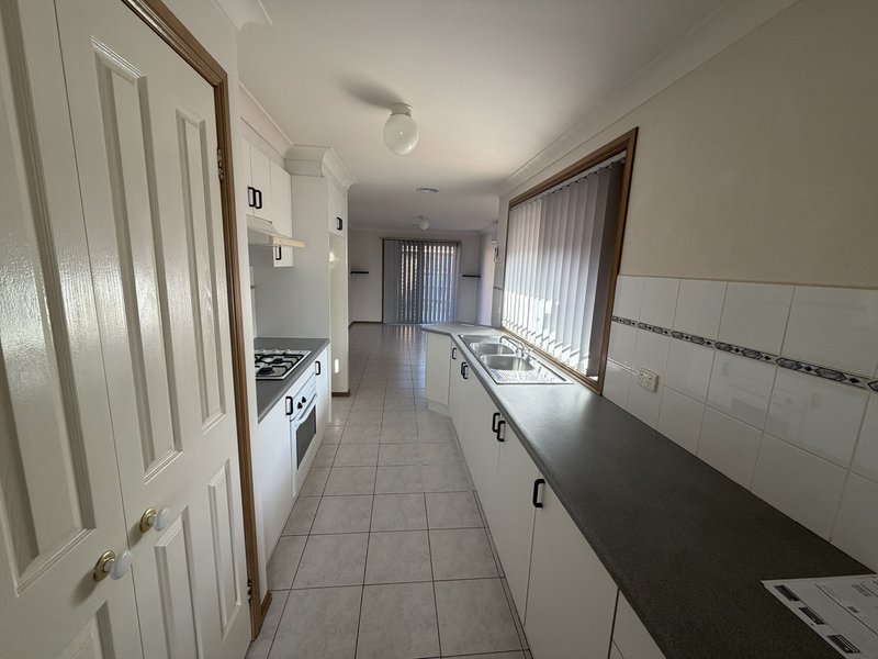 Photo - 1/4 Gibson Court, Altona Meadows VIC 3028 - Image 10