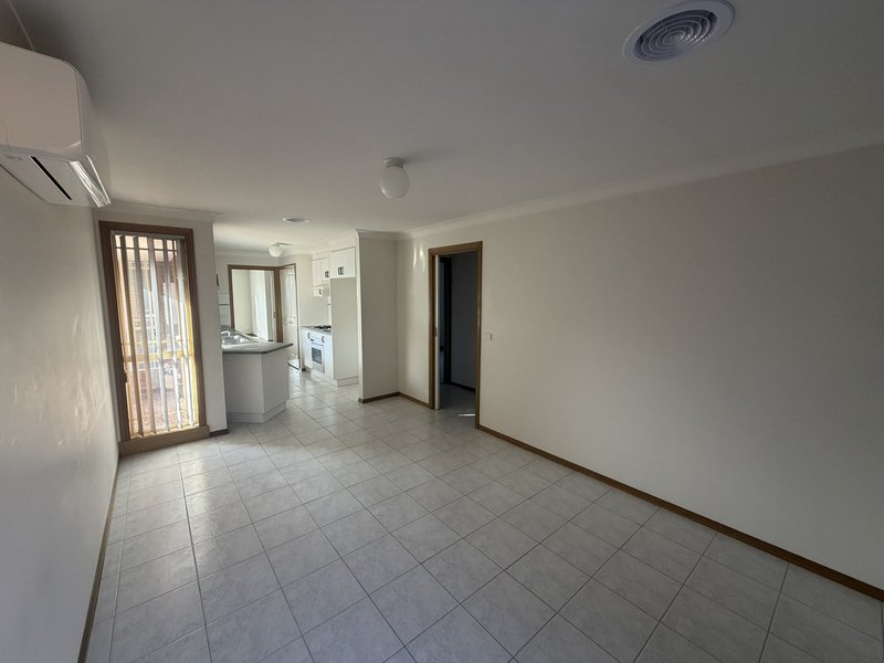 Photo - 1/4 Gibson Court, Altona Meadows VIC 3028 - Image 11