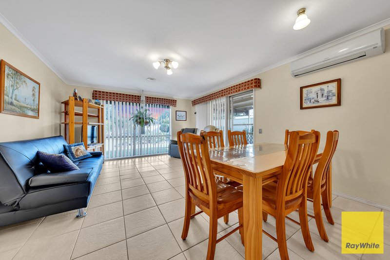 Photo - 14 Gildan Court, Hoppers Crossing VIC 3029 - Image 9