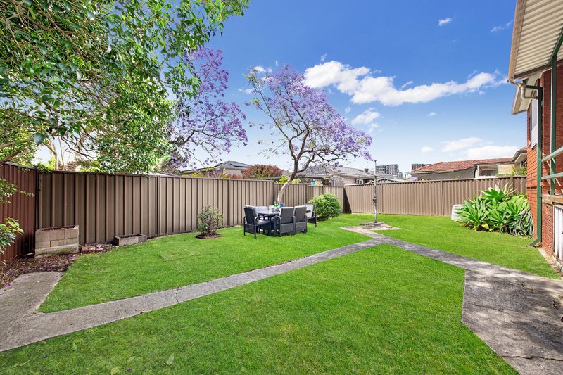 Photo - 14 Gillivers Place, Lidcombe NSW 2141 - Image 2