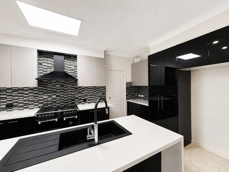 Photo - 14 Ginninderry Grange, Mernda VIC 3754 - Image 3