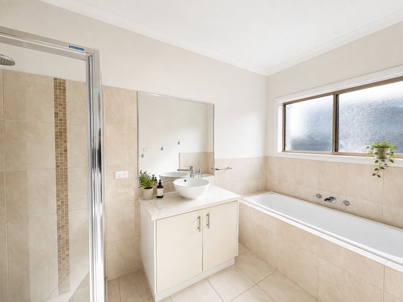 Photo - 14 Ginninderry Grange, Mernda VIC 3754 - Image 15
