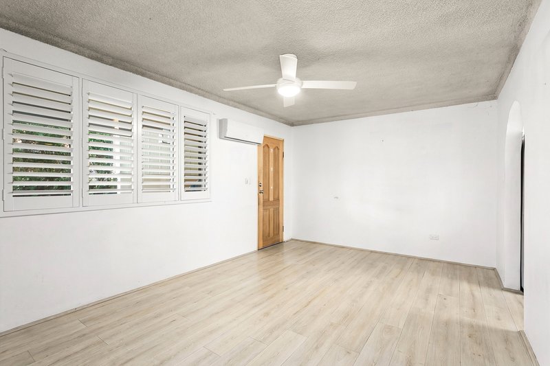 Photo - 1/4 Gipps Crescent, Barrack Heights NSW 2528 - Image 2