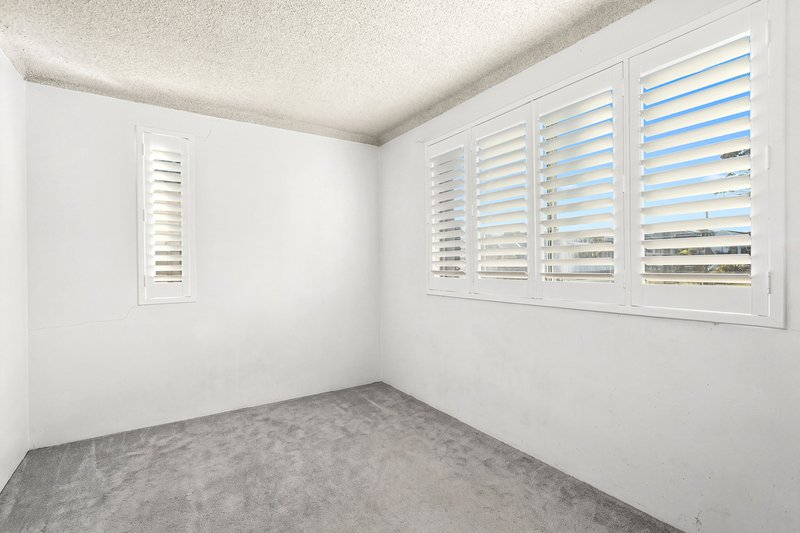Photo - 1/4 Gipps Crescent, Barrack Heights NSW 2528 - Image 5