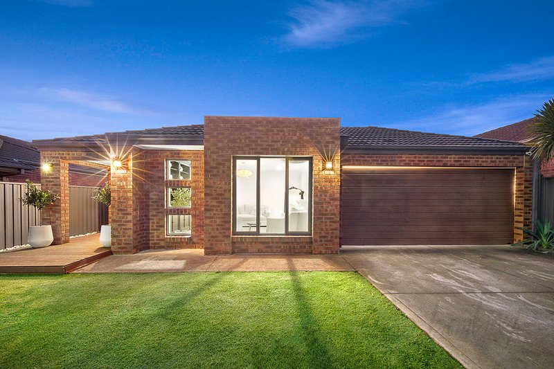 14 Gippsland Way, Craigieburn VIC 3064